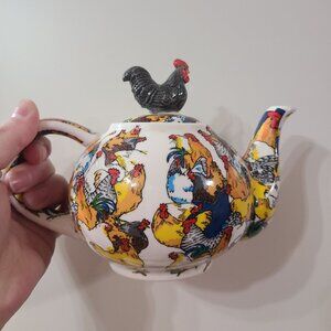 Vintage Rooster Chicken Teapot with Figural Rooster on Lid, Roosters collection
